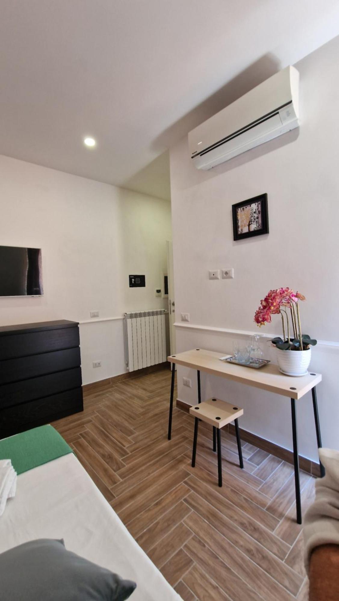 Susy'S Guest House - Room Spagna Рим Экстерьер фото