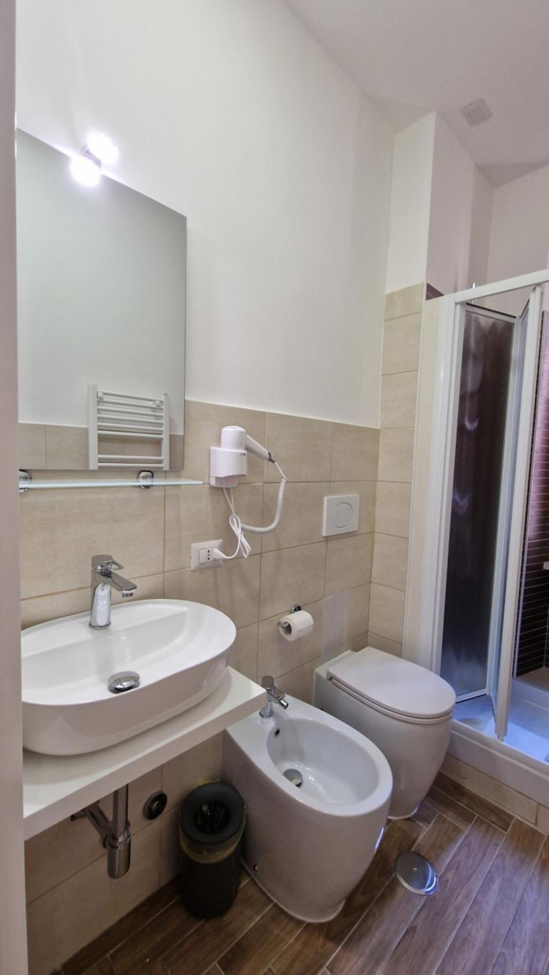 Susy'S Guest House - Room Spagna Рим Экстерьер фото